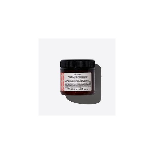 DAVINES ALCHEMIC CREATIVE CONDITIONER CORAL.jpg