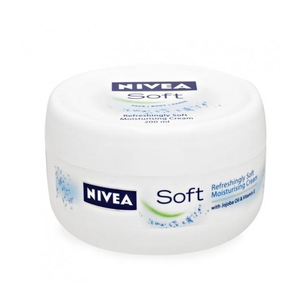 NIVEA Soft Moisturizing Creme .jpg